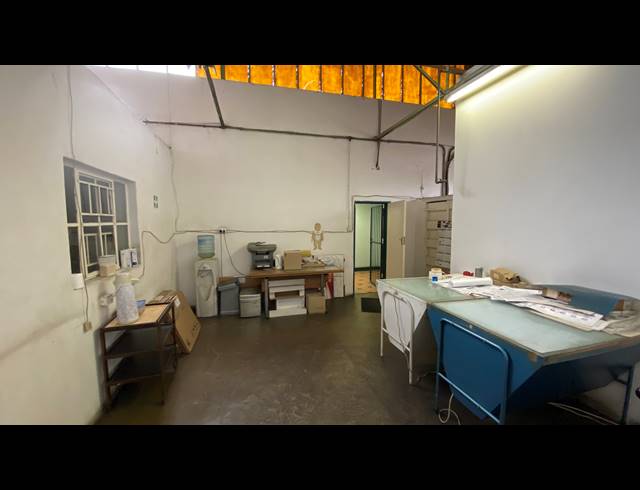 630M² FACTORY FOR SALE IN DENVER
